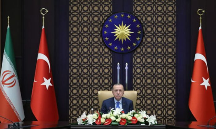 Cumhurbaşkanı Erdoğan, video konferans yoluyla Türkiye-İran Yüksek Düzeyli İşbirliği Konseyi 6. Toplantısı’na katıldı