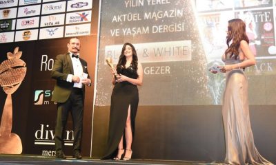 Mersin Altın Çilek Ödülleri Töreninin Kraliçesi Ebru Gezer Ödülünü Aldı