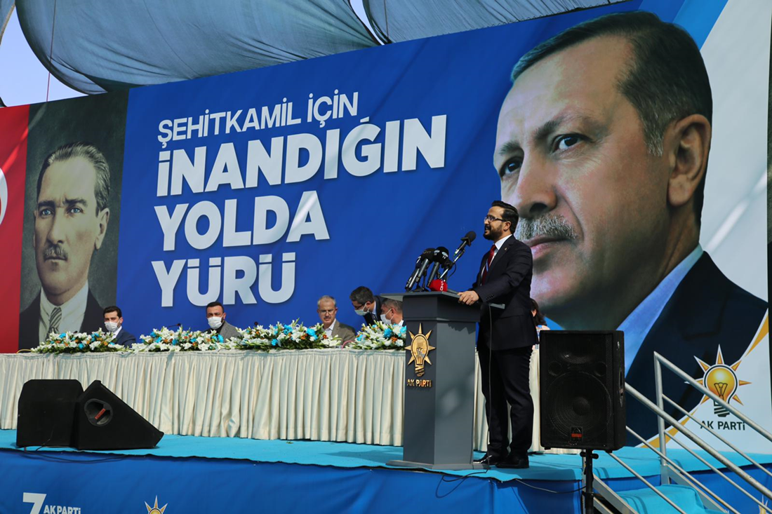 AK PARTİ ŞEHİTKAMİL İLÇE BAŞKANI  YILMAZ GÜVEN TAZELEDİ