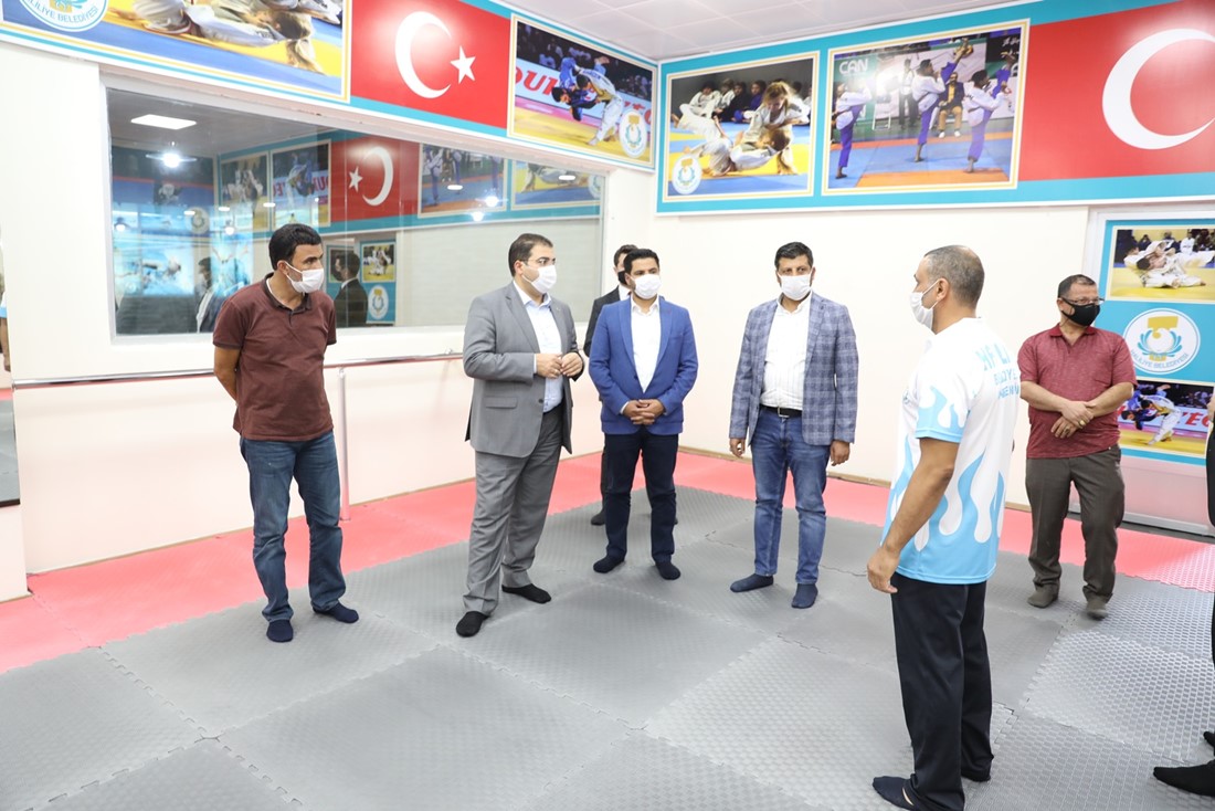 Haliliye Belediye Başkanı Canpolat, spor alanında da gençlerimizin yanında olmaya devam edeceğiz”