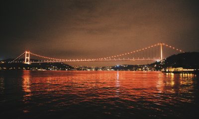 İstanbul’un sembol yapıları turuncuya bürünüyor