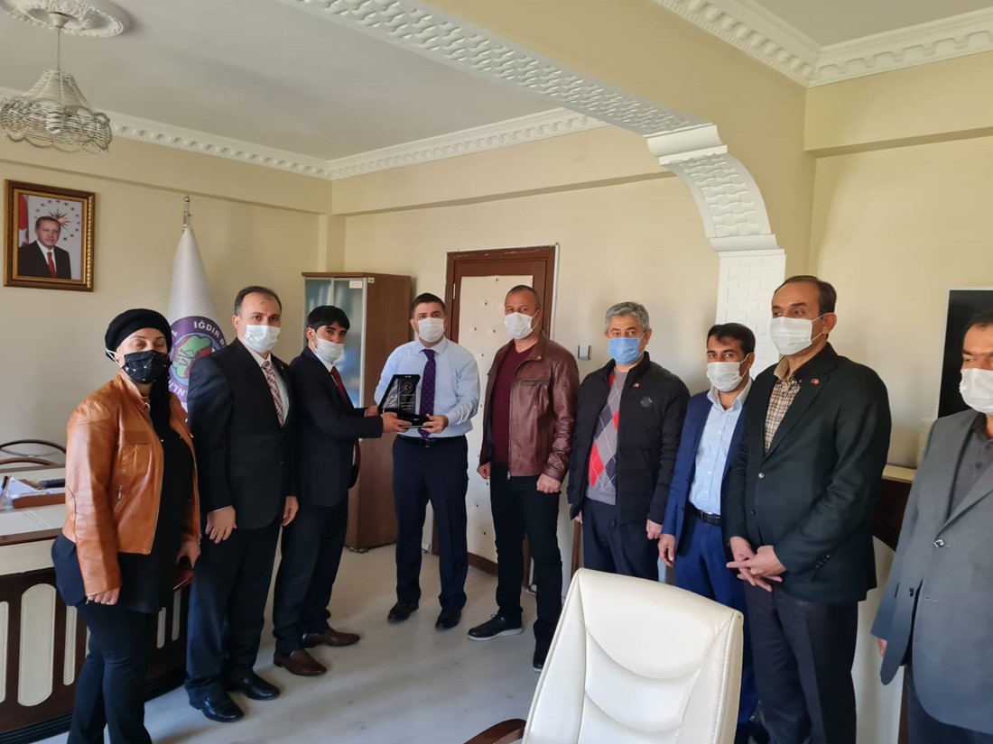 Aziz Akkuş `tan Iğdır Valisi ve Belediye Başkan Vekili  Sarıibrahim’ e Ziyaret