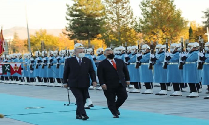 Macaristan Başbakanı Orban Cumhurbaşkanlığı Külliyesinde