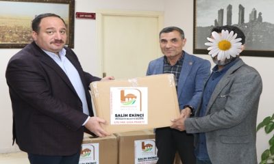 Viranşehir Belediye Başkanı Salih Ekinci, Çölyak hastalarına gıda paketlerini dağıttı