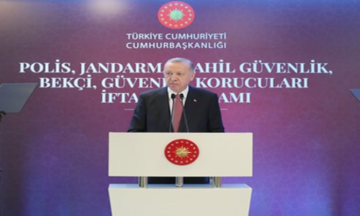 Cumhurbaşkanı Erdoğan, polis, jandarma ve sahil güvenlik personeliyle iftar programında bir araya geldi