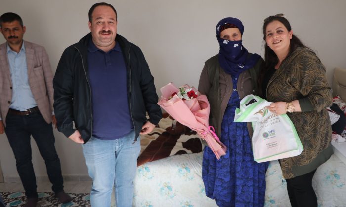 Viranşehir Belediye Başkanı Salih Ekinci ve Eşi Sibel Ekinci `den Anlamlı Ziyaret