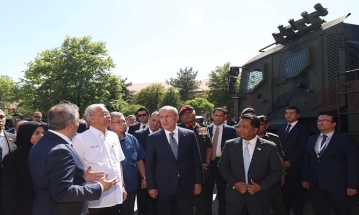 Malezya Başbakanı İsmail Sabri Bin Yaakob, MKE A.Ş’yi Ziyaret Ederek Faaliyetlere İlişkin Bilgi Aldı