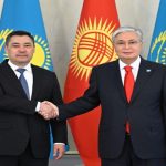 Kassym-Jomart Tokayev ve Sadyr Japarov sınırlı formatta müzakerelerde bulundu