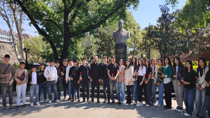 Tbilisidə Ulu Öndər Heydər Əliyevin xatirəsi yad edilib