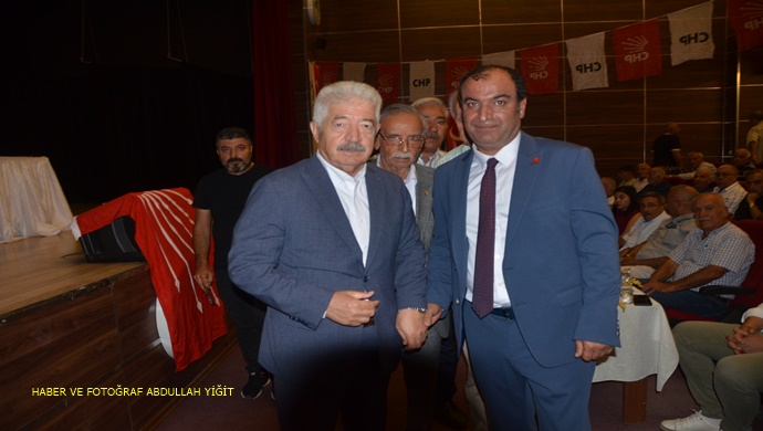 CHP BİRECİK İLÇE KONGRESİ YAPILDI! BAŞKAN HASAN KURT GÜVEN TAZELEDİ