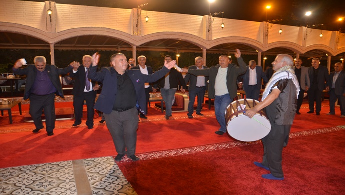BAŞKAN MUHTAR MEHMET ÖZTÜRK EV SAHİPLİĞİNDE MUHTARLARA MUHTAR GÜNÜ GECESİ YAPILDI
