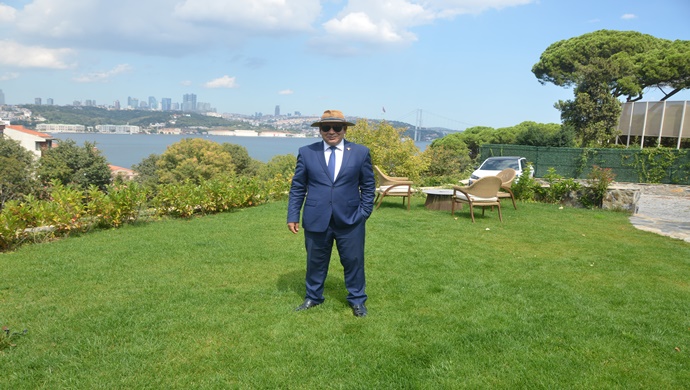 KRAL GAZETECİ ABDULLAH YİĞİT `TEN 29 EKİM CUMHURİYET BAYRAMI MESAJI