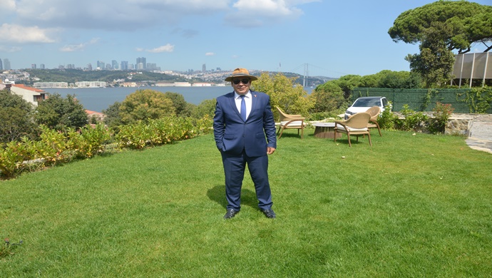 KRAL GAZETECİ ABDULLAH YİĞİT `TEN 10 KASIM ATATÜRK’Ü ANMA GÜNÜ MESAJI