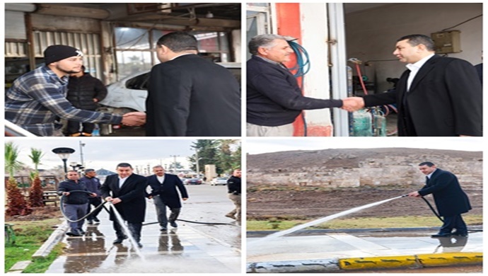 BAŞKAN ÖZYAVUZ: HORTUMU ELİNE ALDI SOKAKLARI YIKADI