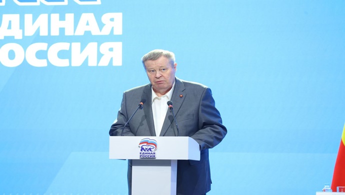 Vladimir Ustinov: Birleşik Rusya, vatandaşların ihtiyaçlarının farkındadır ve bunları sürekli olarak federal yetkililere iletmektedir