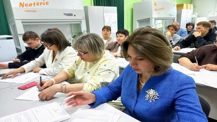 Наццентр «Россия», Дом масла, агроклассы: «Единая Россия» в регионах открыла тысячи площадок для проведения агродиктанта