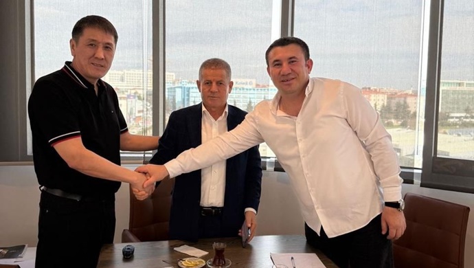 Asaf Atasoy `dan 19 Mayıs Atatürk’ü Anma, Gençlik ve Spor Bayramı Mesajı